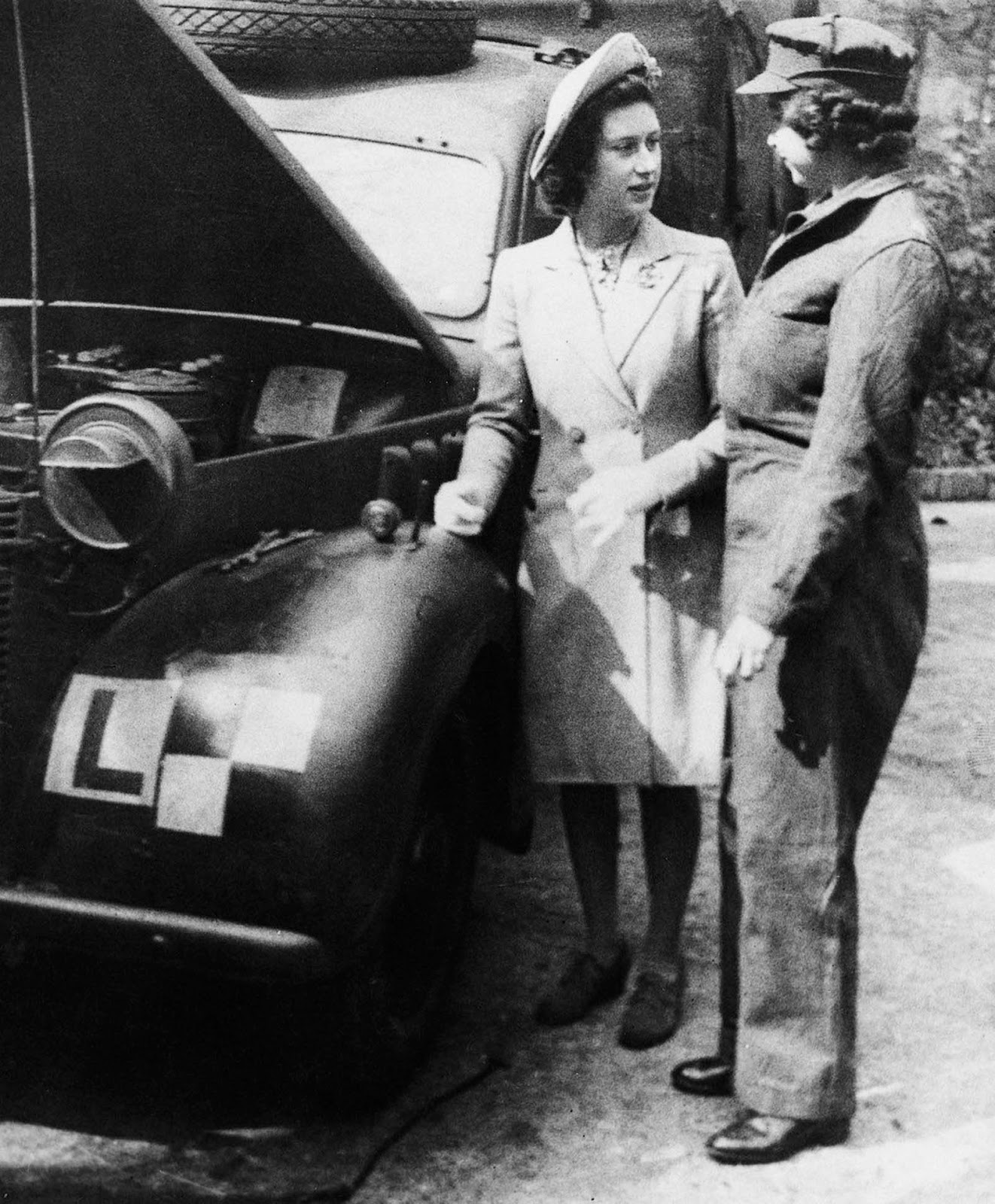 She had the rank of honorary second subaltern, service number 230873. 