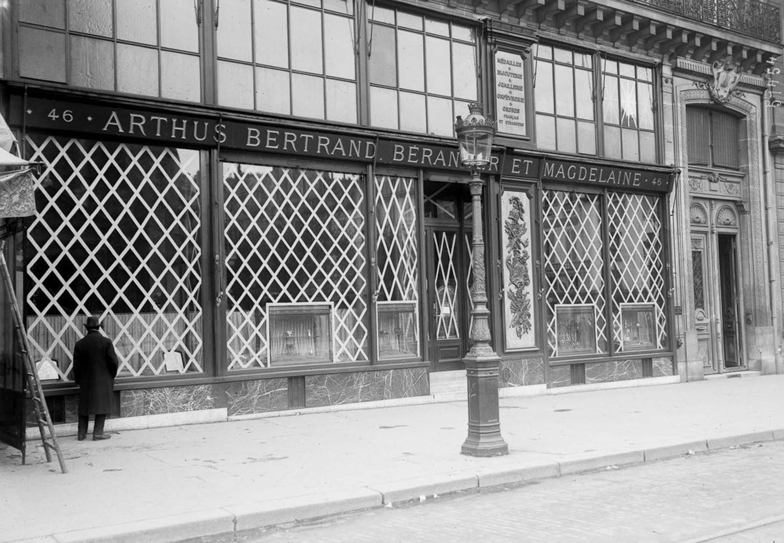 Paris protection sandbags