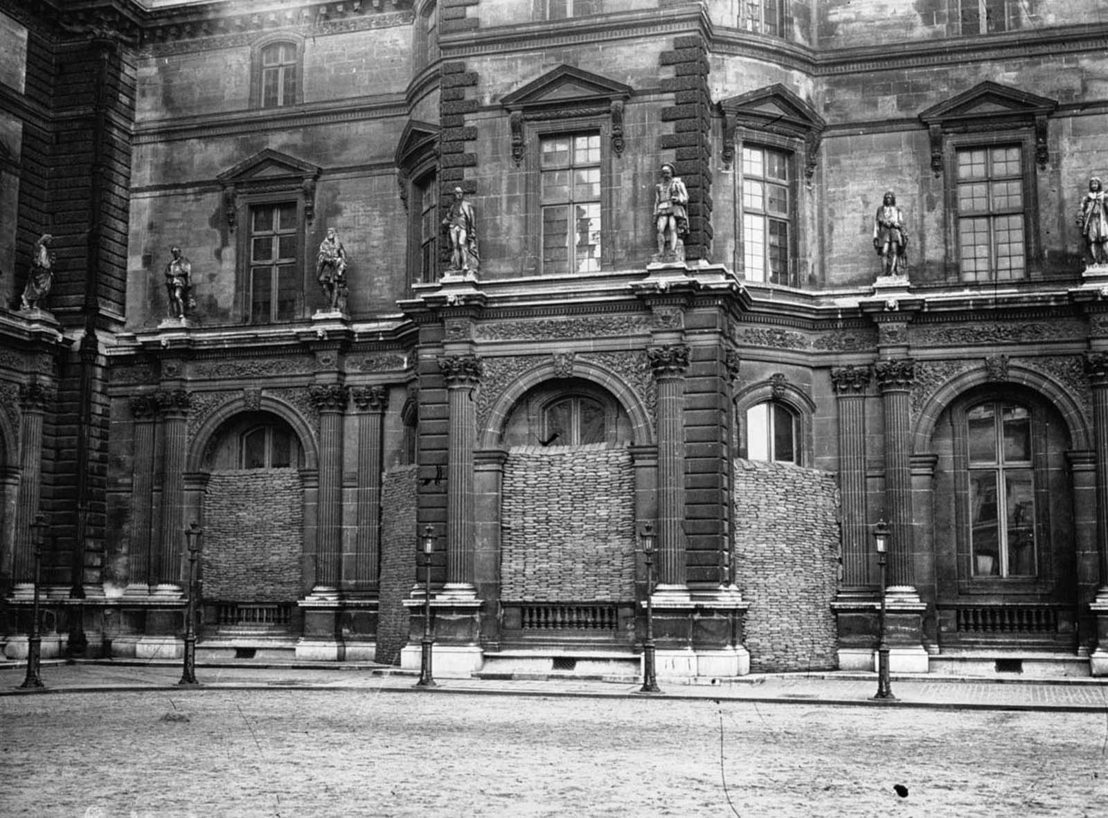 Paris protection sandbags