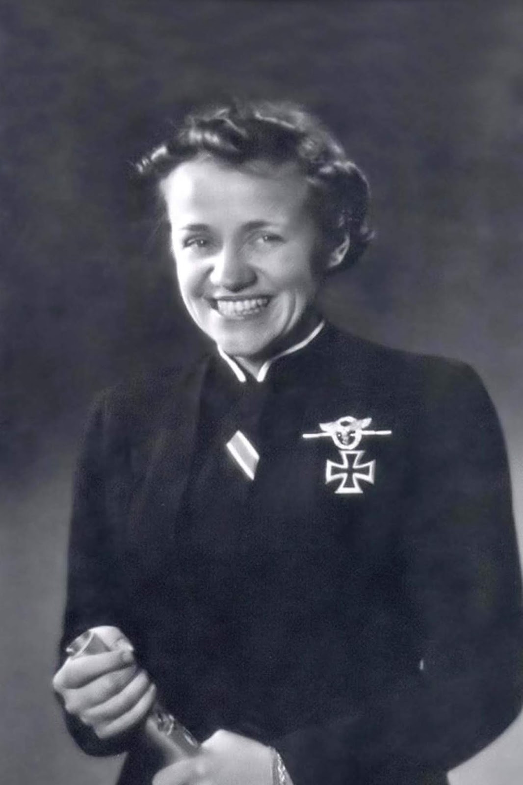Hanna Reitsch, a famous German test pilot, isn't really wearing anything special, but that 1000-megawatt smile puts her in the high-fashion league all by itself.