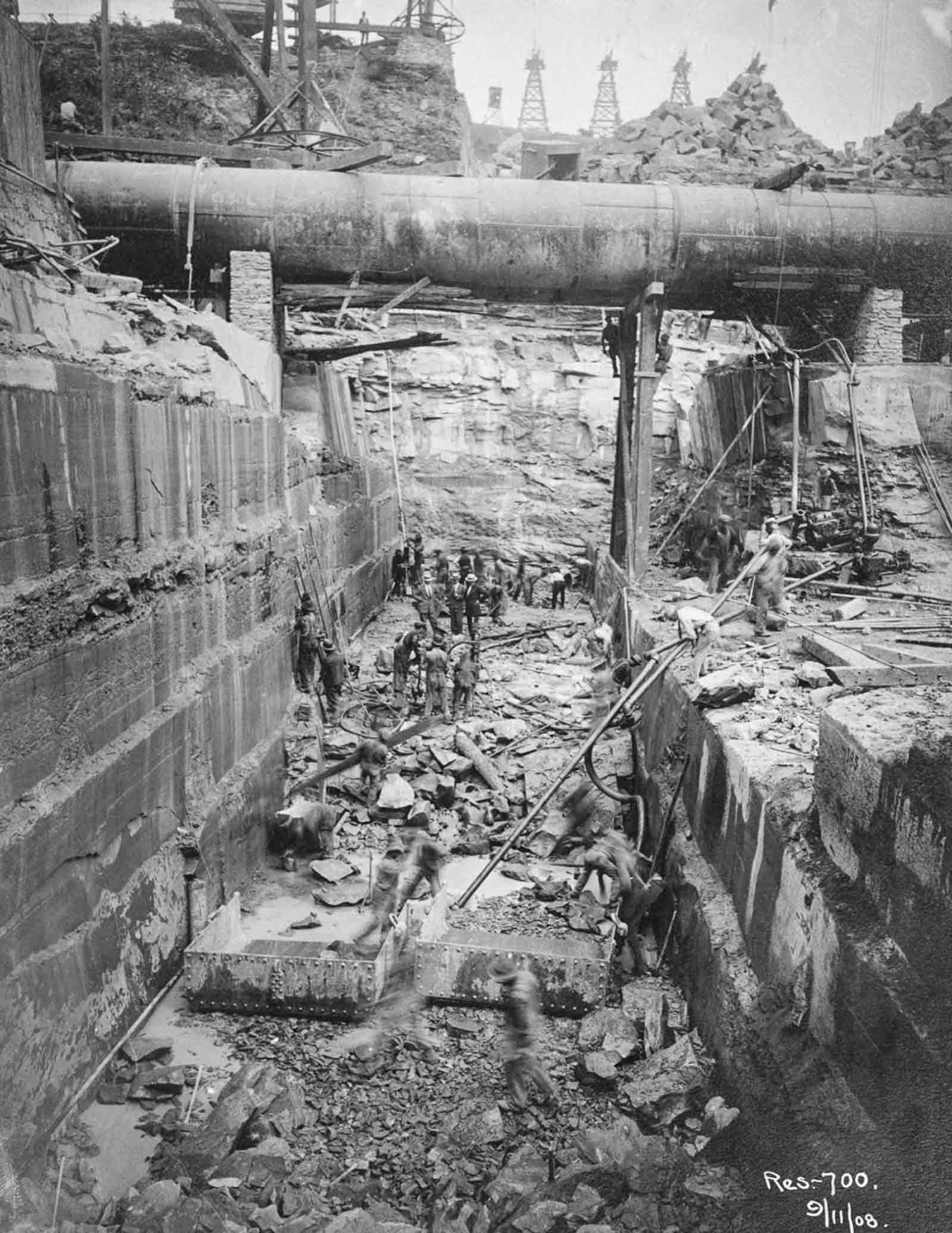 building new york water supply photographs