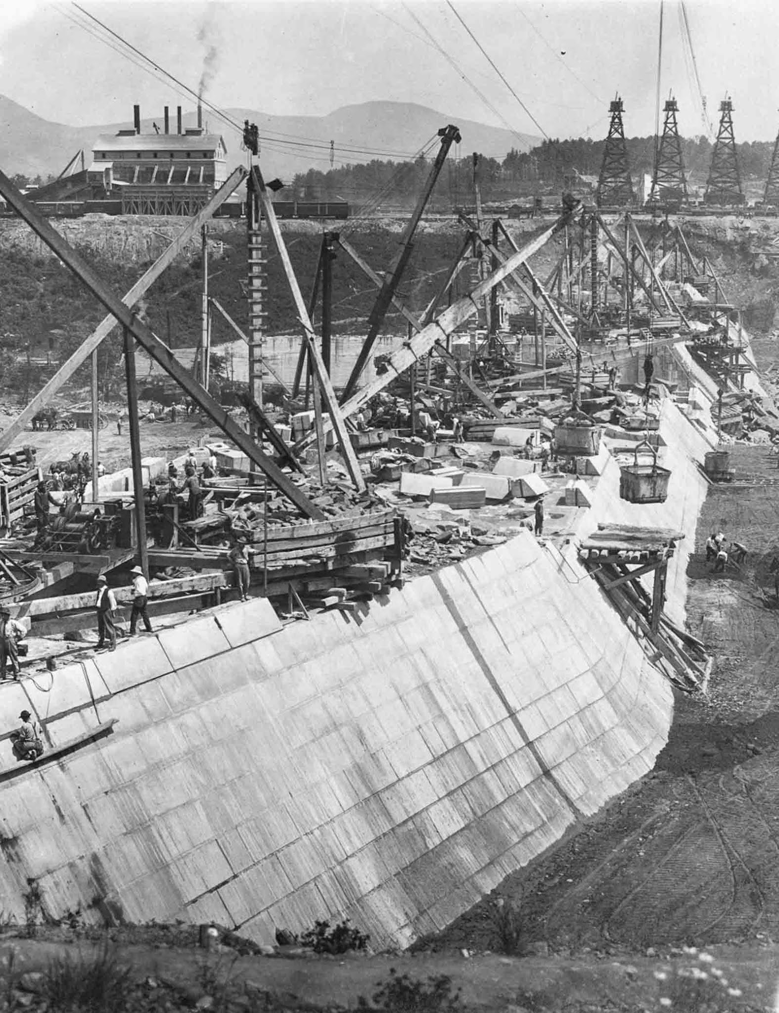 building new york water supply photographs