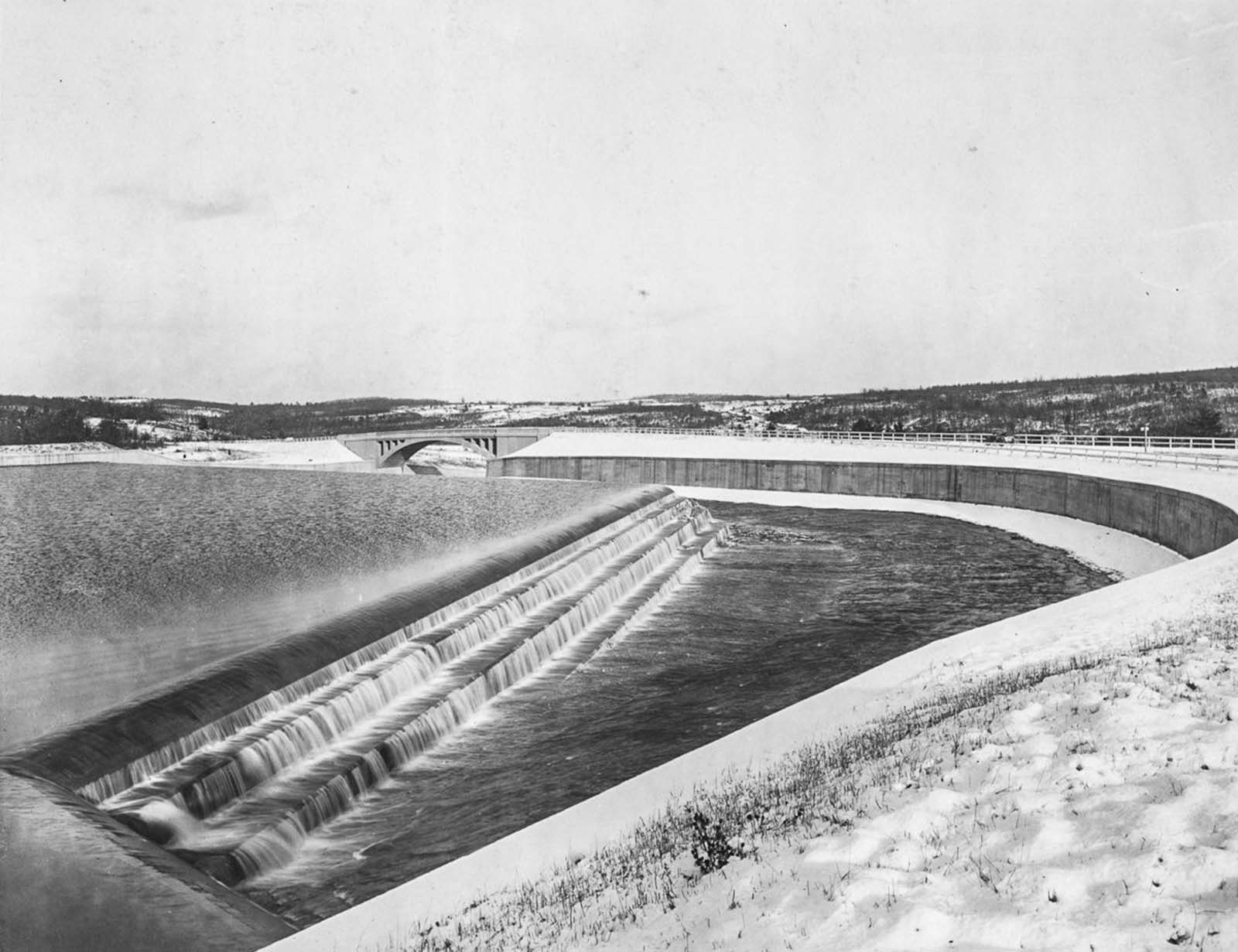 building new york water supply photographs