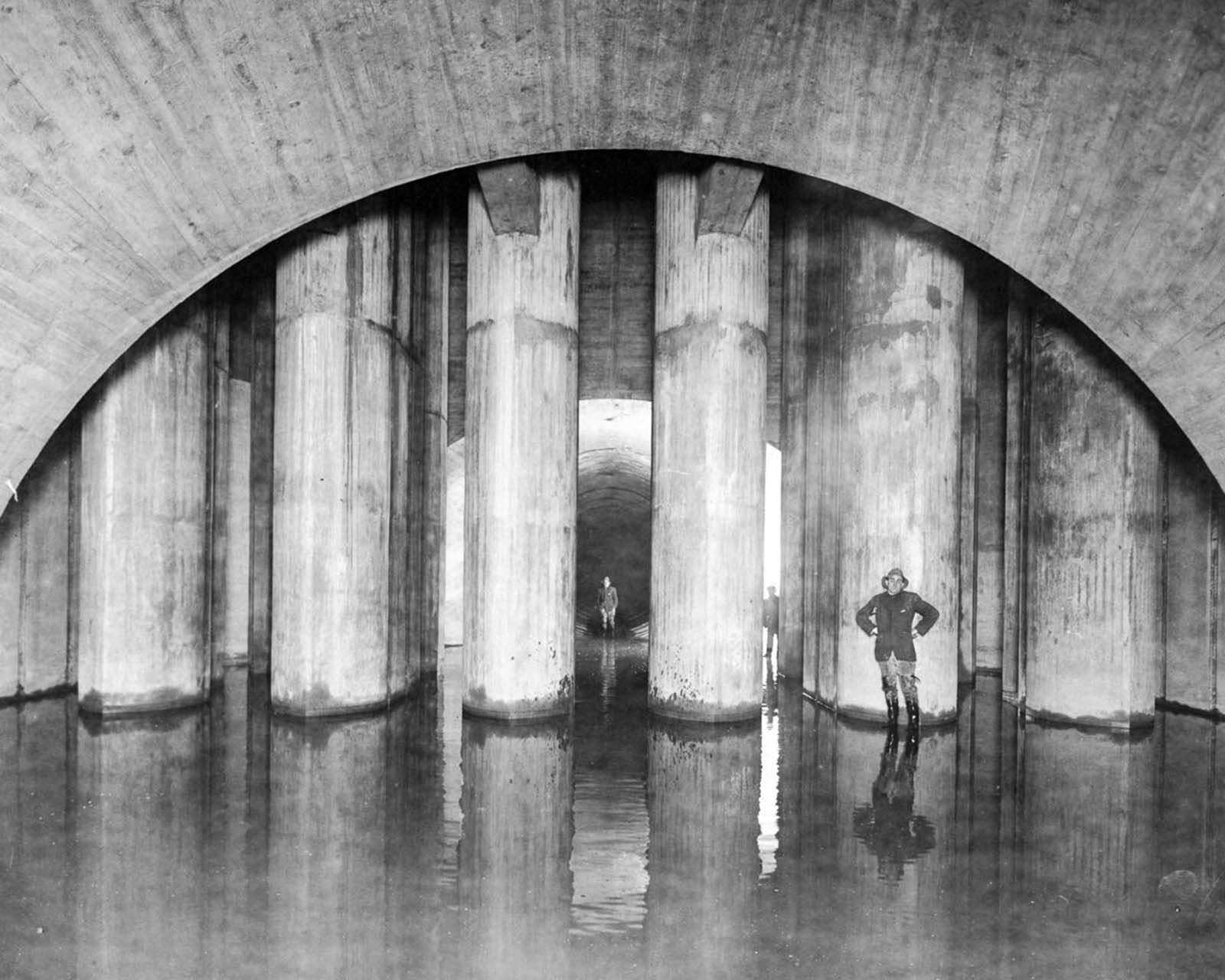 building new york water supply photographs