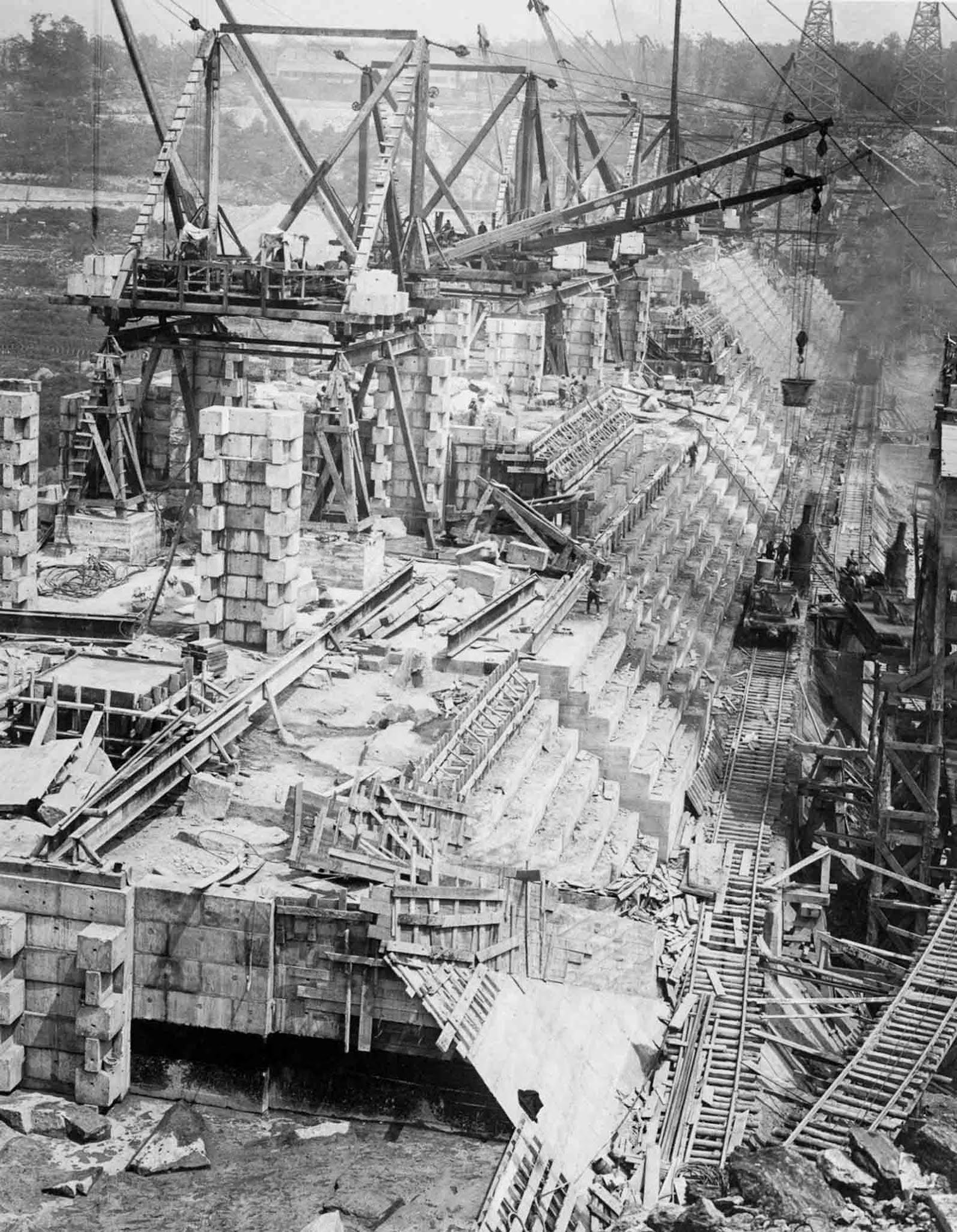 building new york water supply photographs