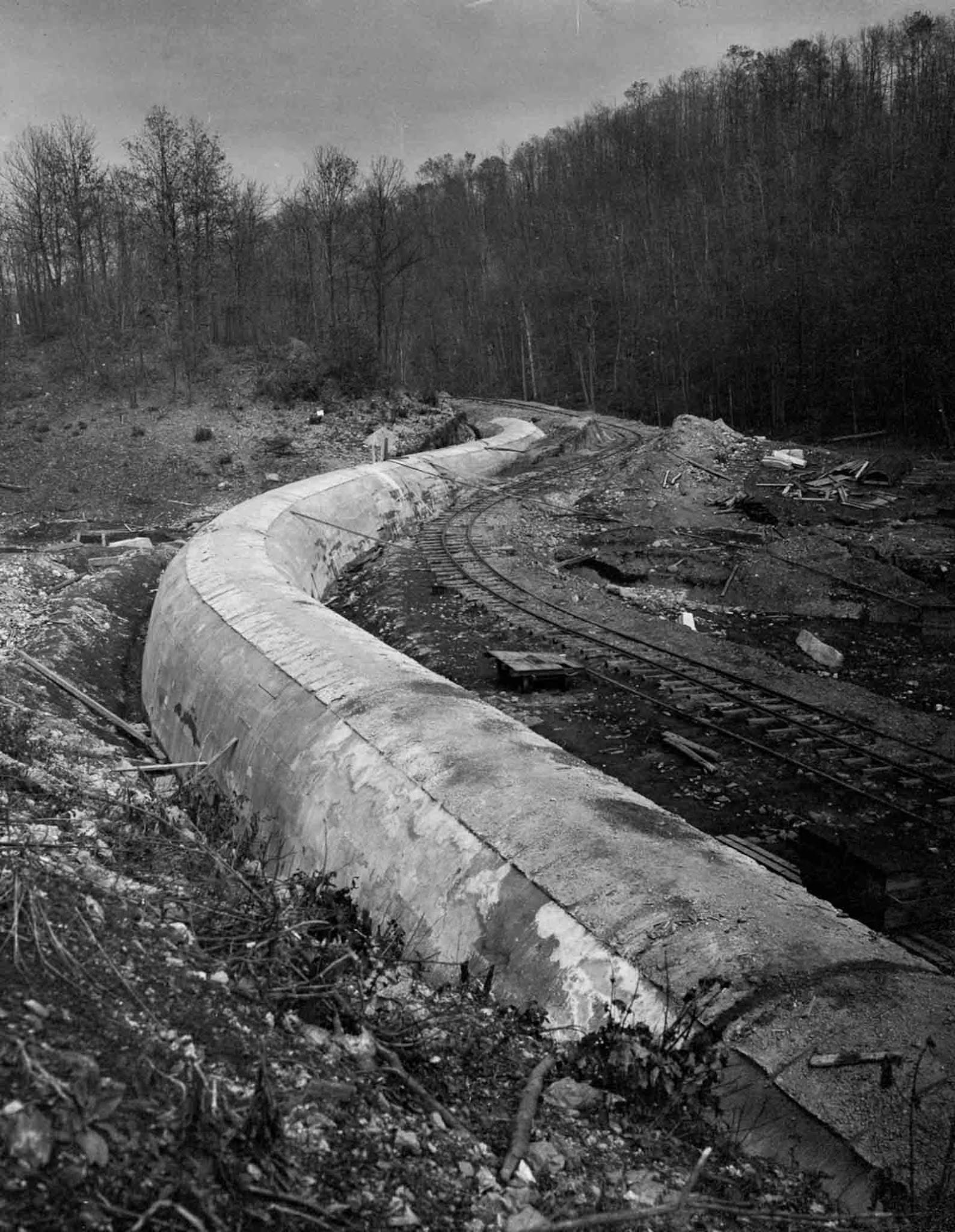 building new york water supply photographs