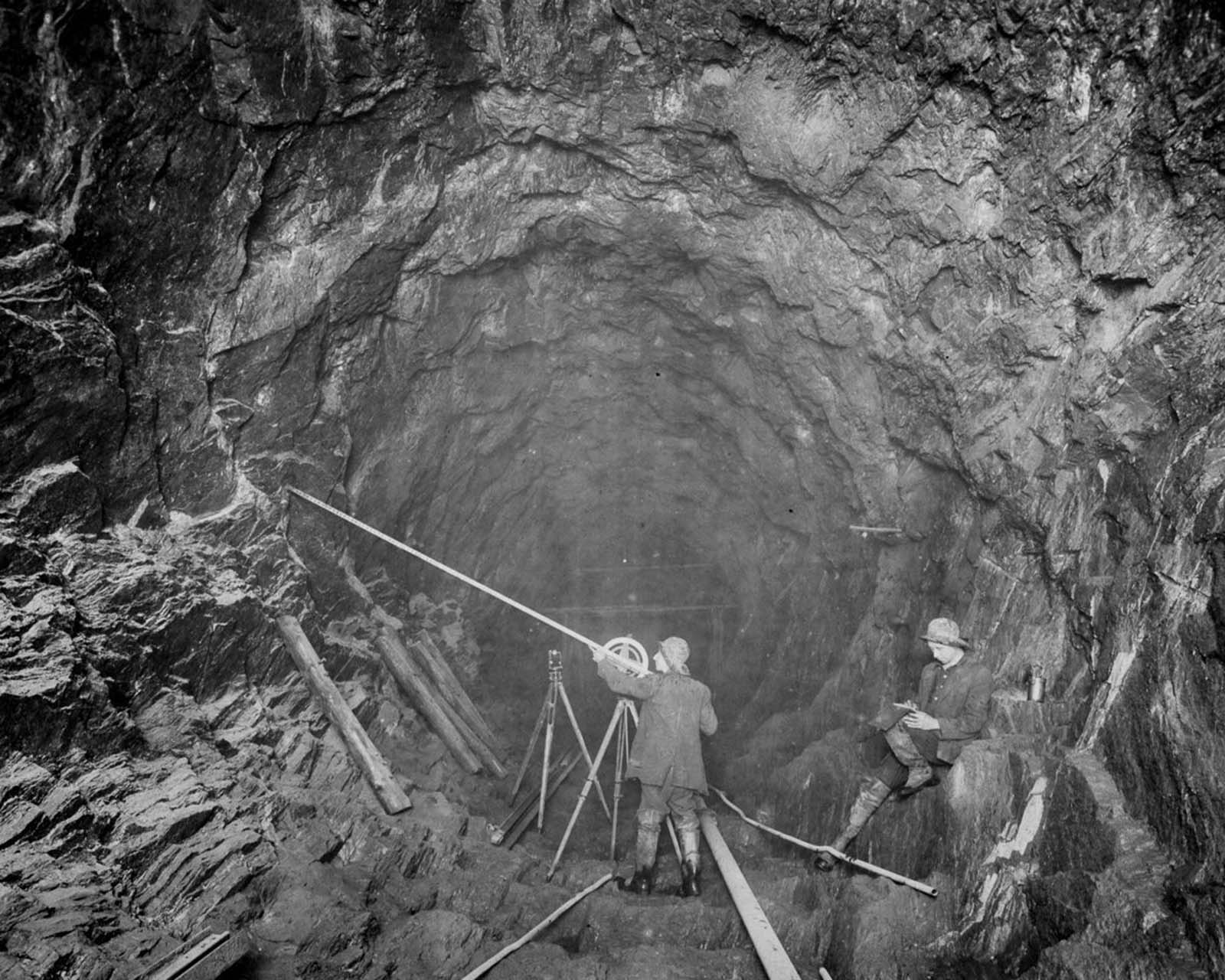 building new york water supply photographs