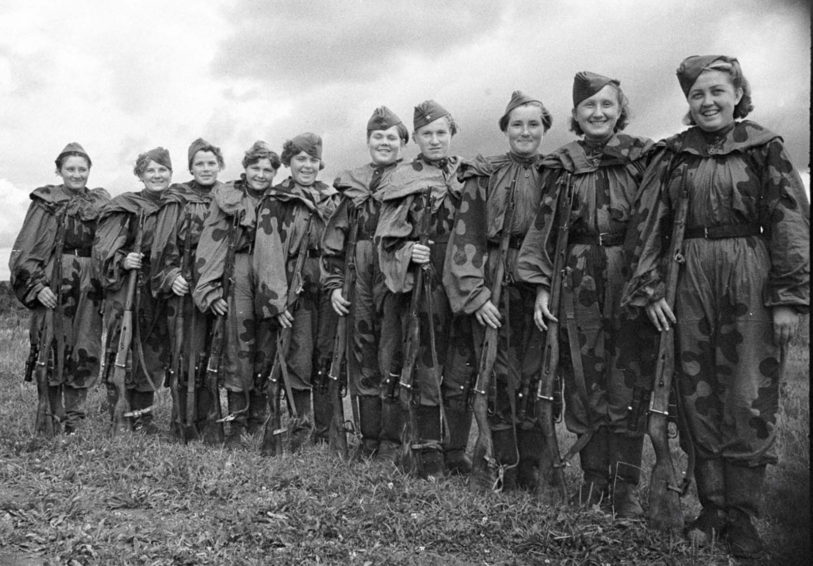 Red Army snipers assemble before heading to the front. 1943.