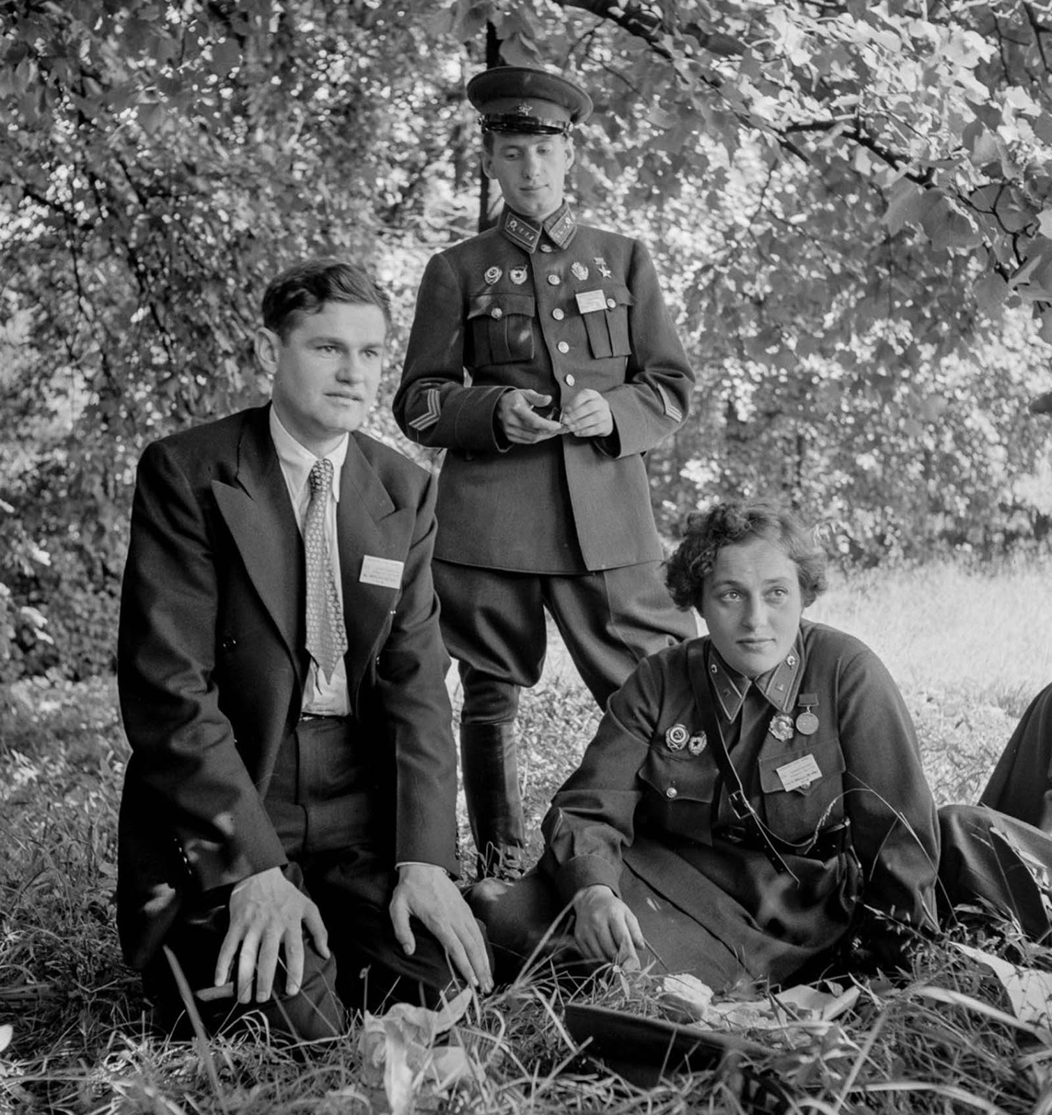 Pavlichenko in Washington, D.C. with other Soviet delegates. 1942.