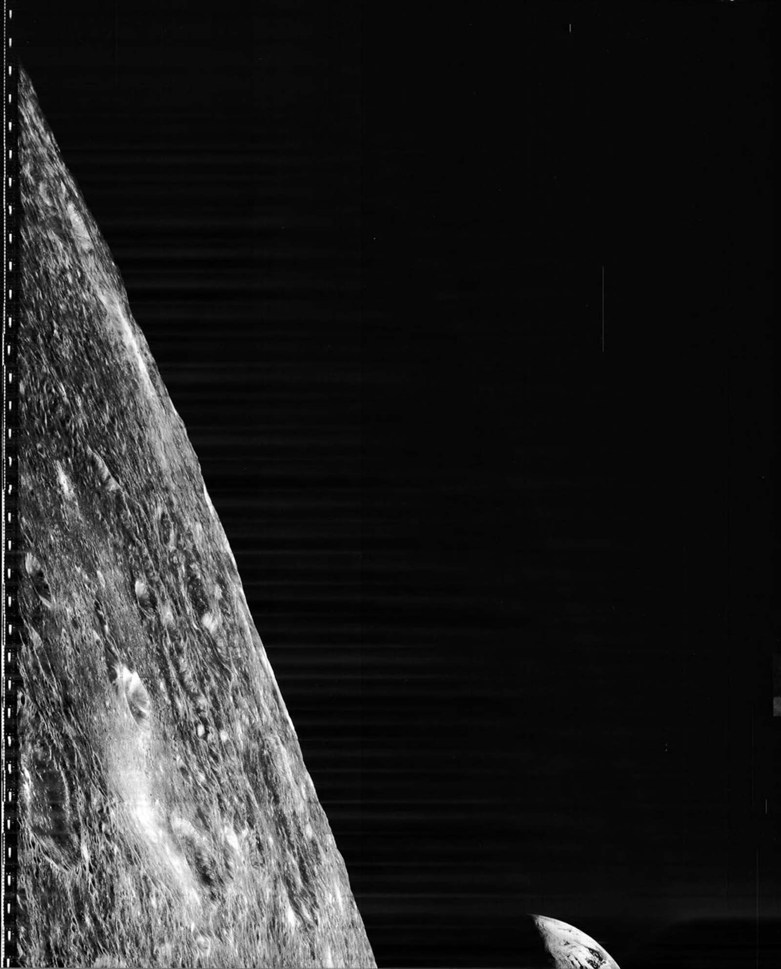first photo earth from the moon