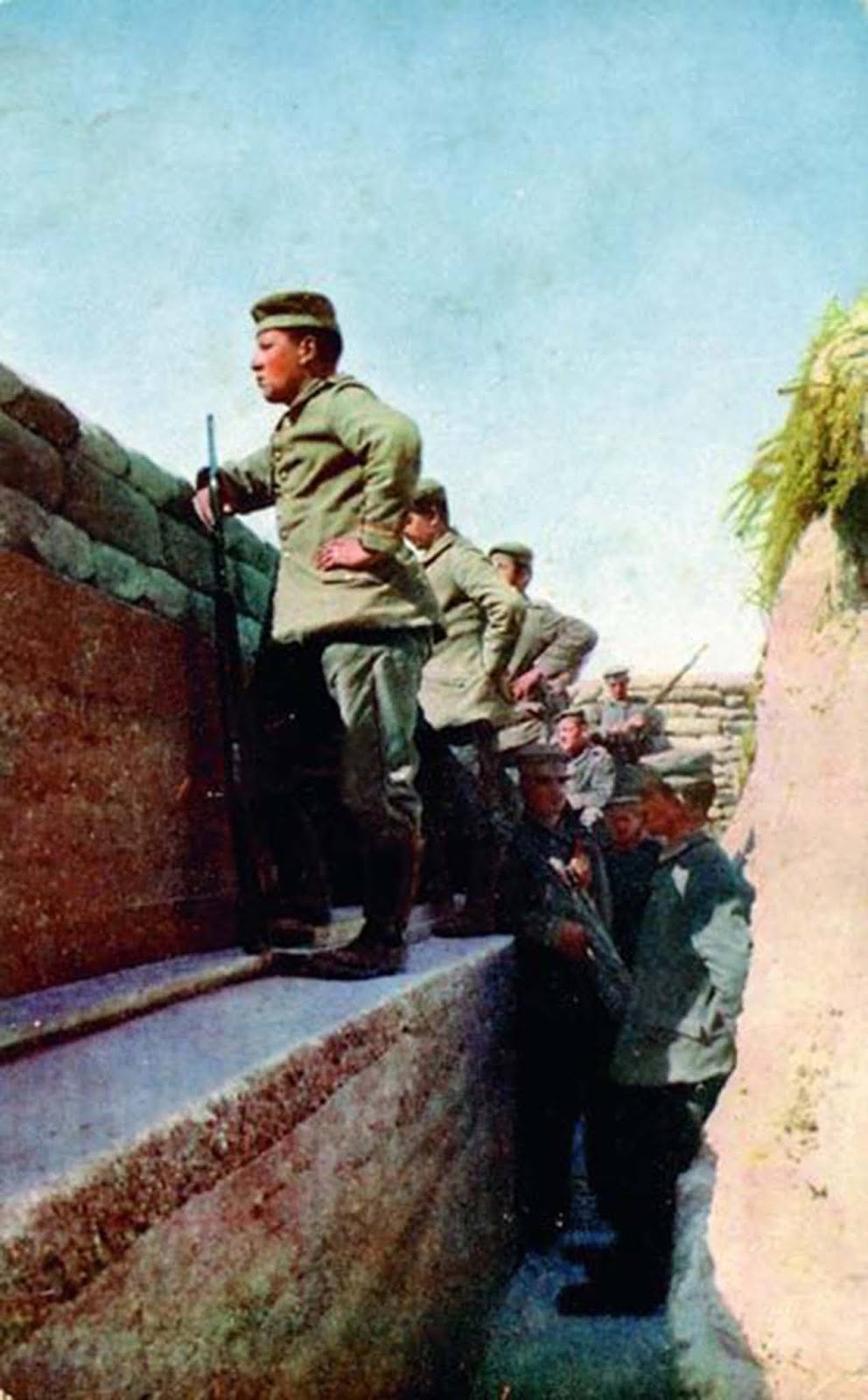 Hildenbrand's scenes are all posed, not for reasons of propaganda, but rather because the film he was working with wasn't sensitive enough to capture movement.
