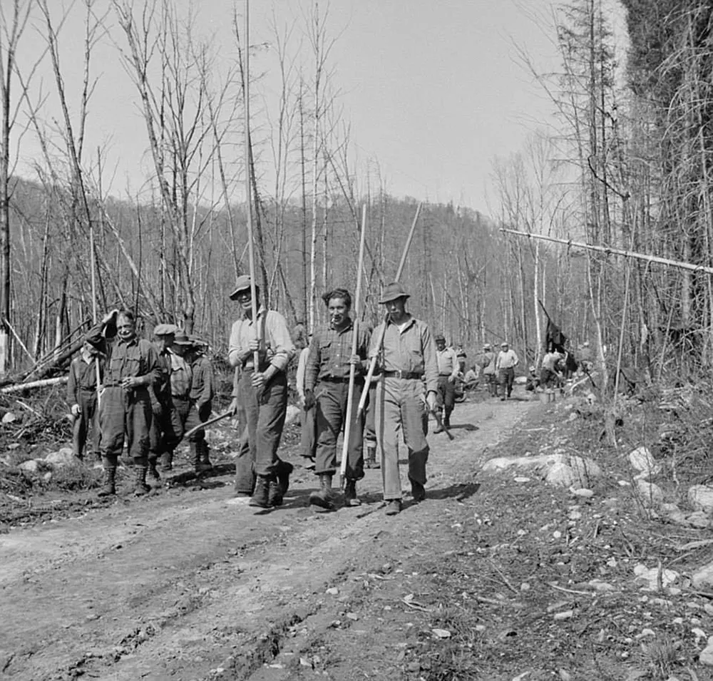 maine logging old photographs