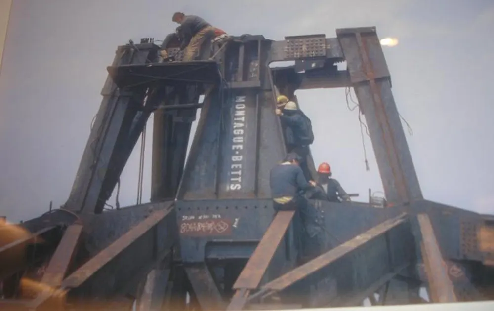 twin towers construction photographs