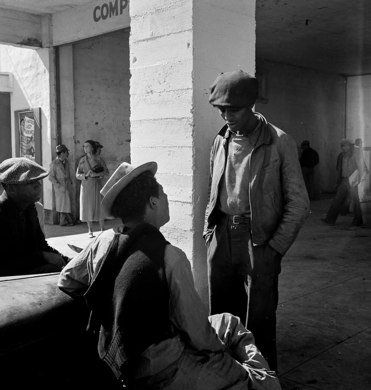 poor-great depression families waitig for aid
