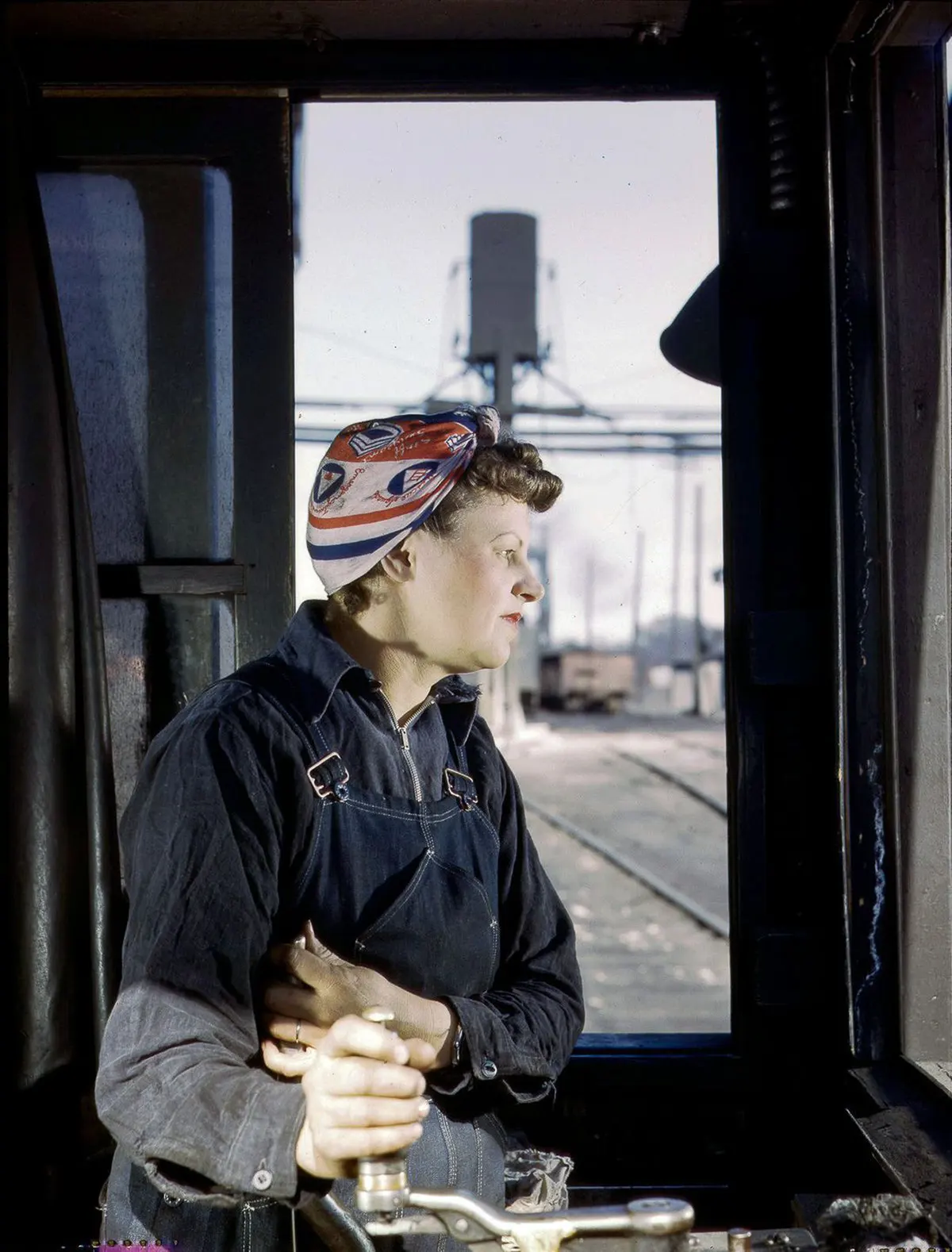 american railroad women ww2