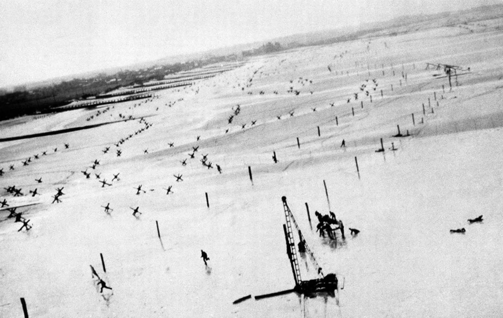 d-day rare historical photographs