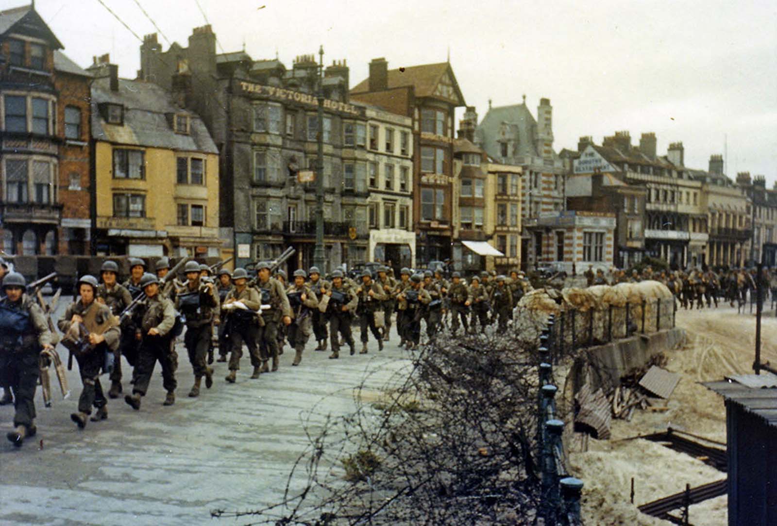 d-day rare historical photographs