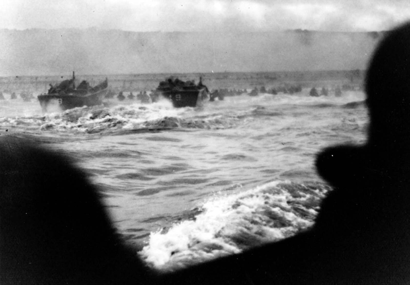 d-day rare historical photographs