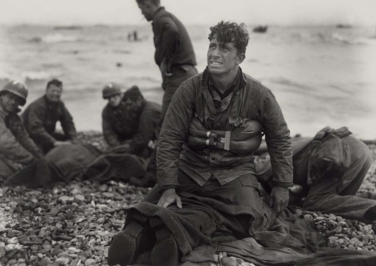 d-day rare historical photographs