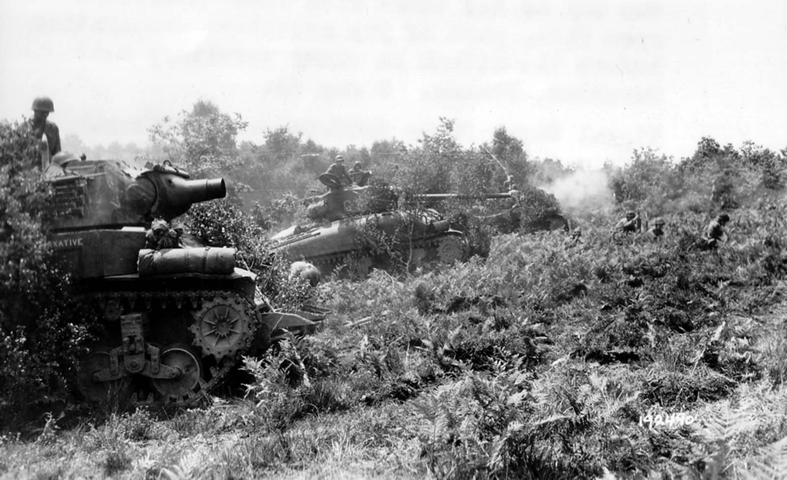 d-day rare historical photographs