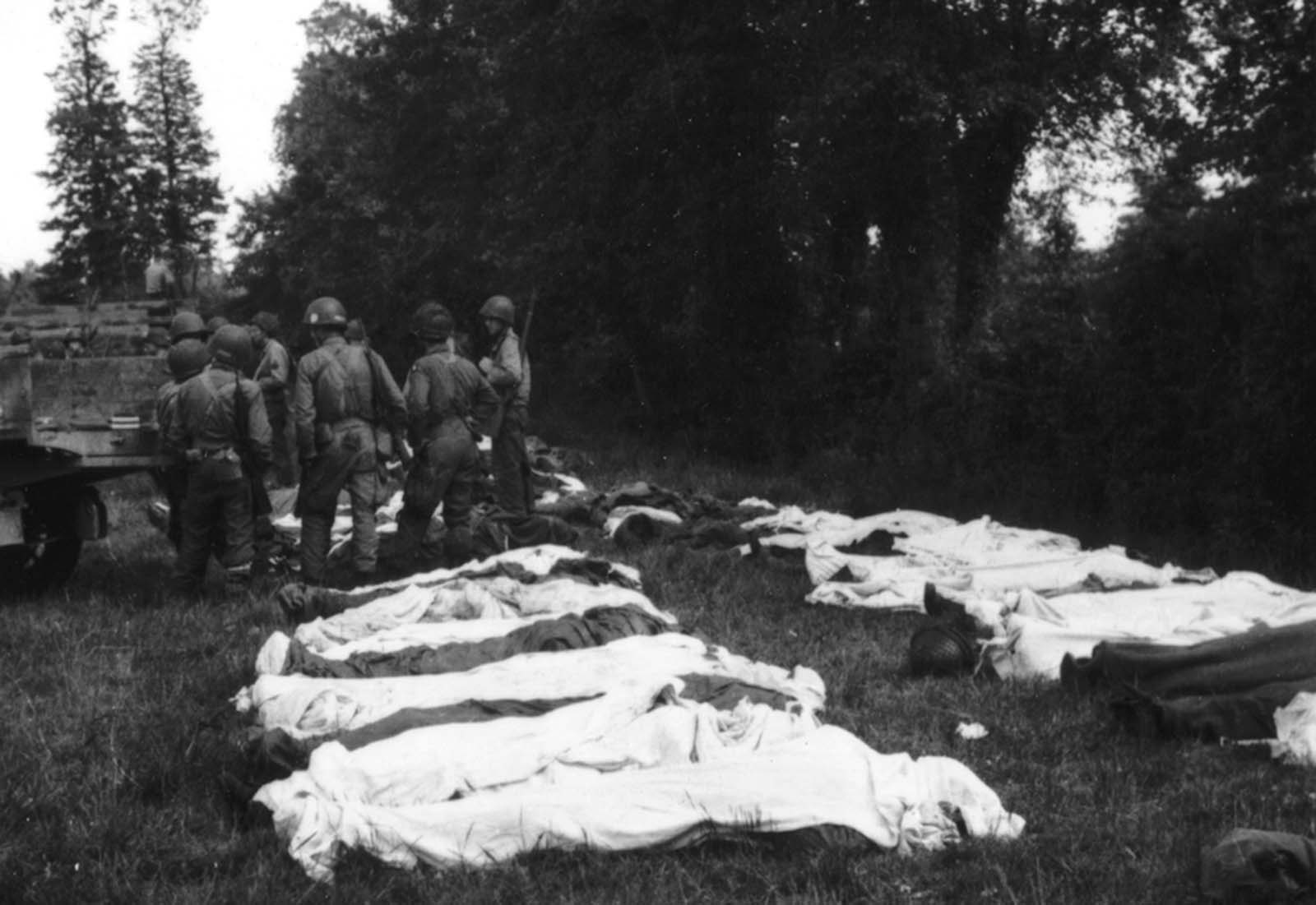 d-day rare historical photographs