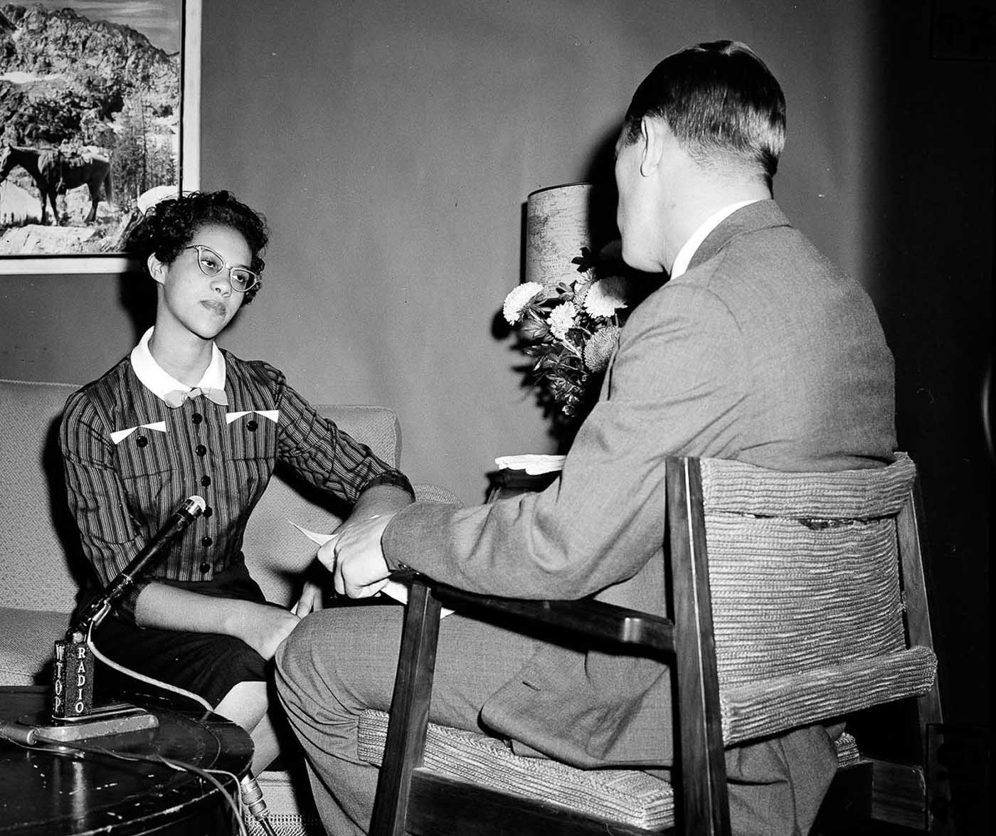 dorothy counts iconic photograph