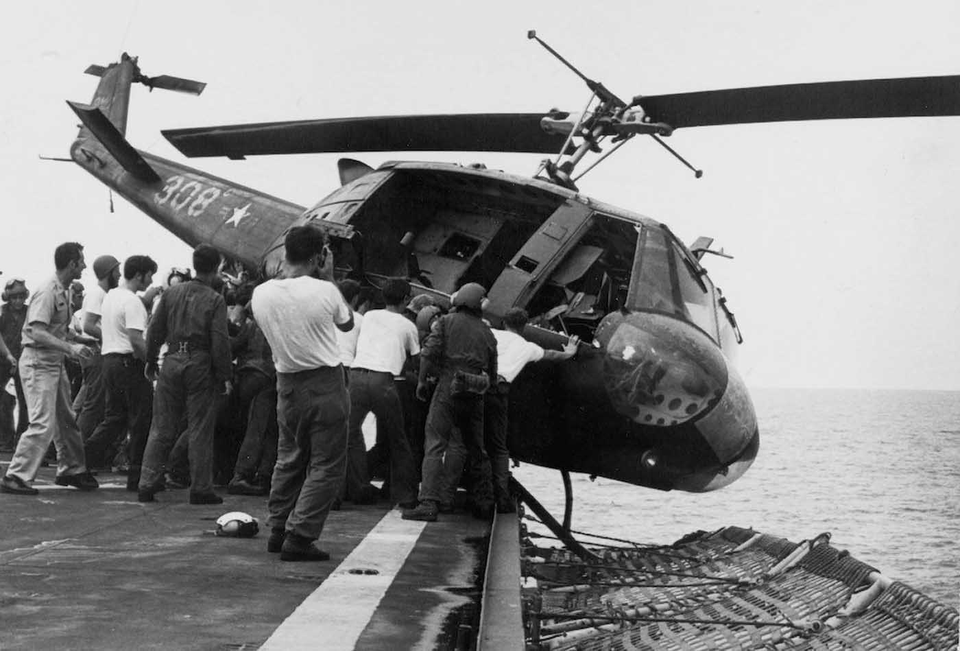 helicopters overboard operation frequent wind