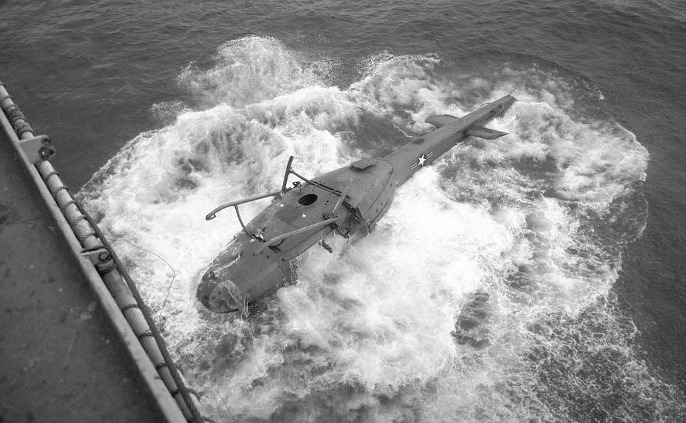 helicopters overboard operation frequent wind