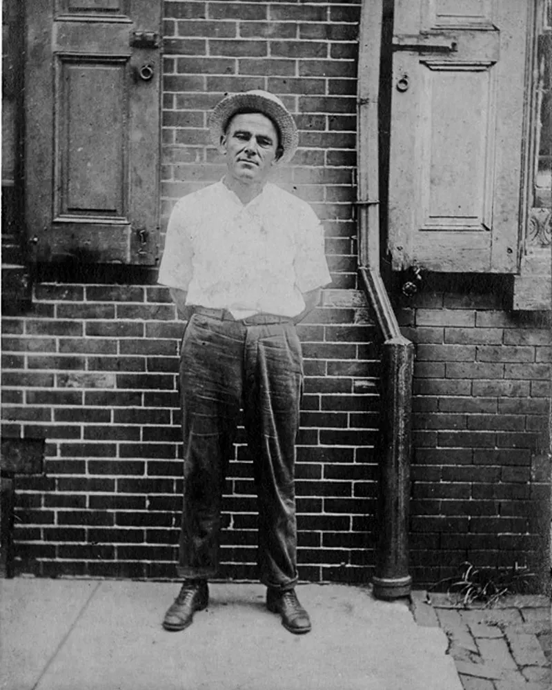 Gritty portraits show Philadelphia residents on their stoops