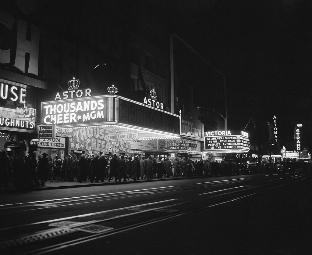 New York City photos in the 1940s