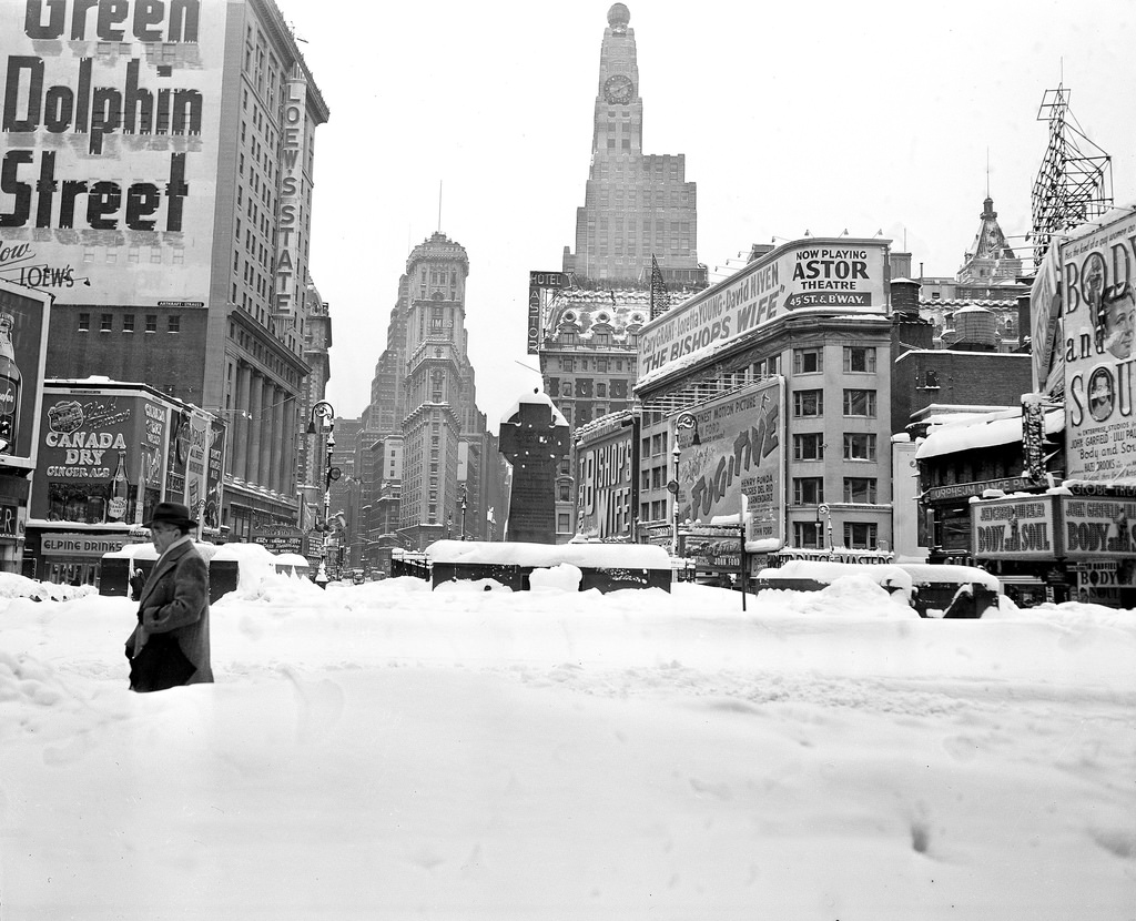 New York City photos in the 1940s