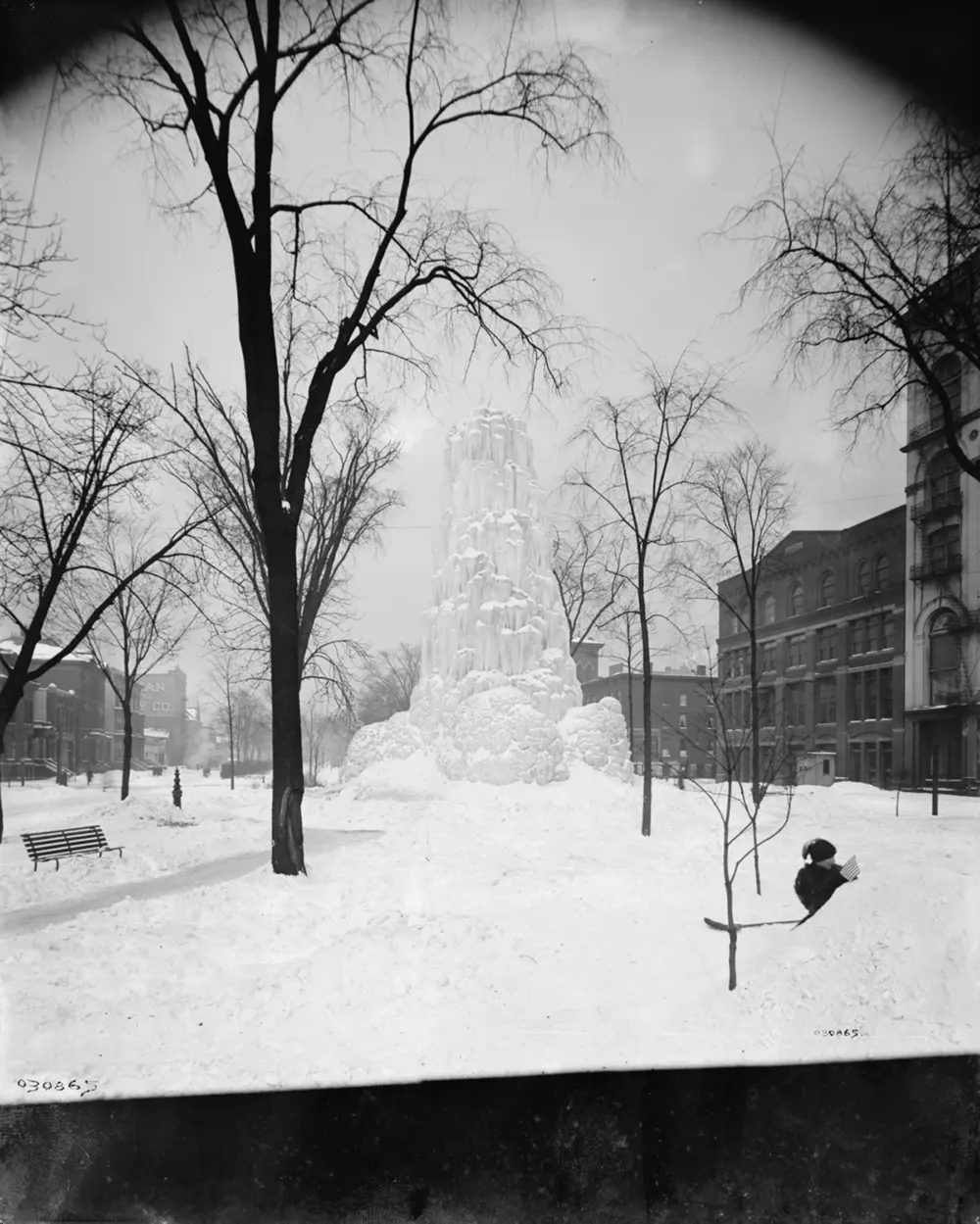 Detroit ice fountain photos