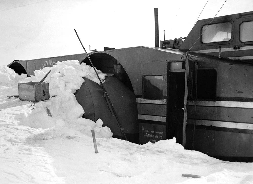 antarctic snow cruiser photos
