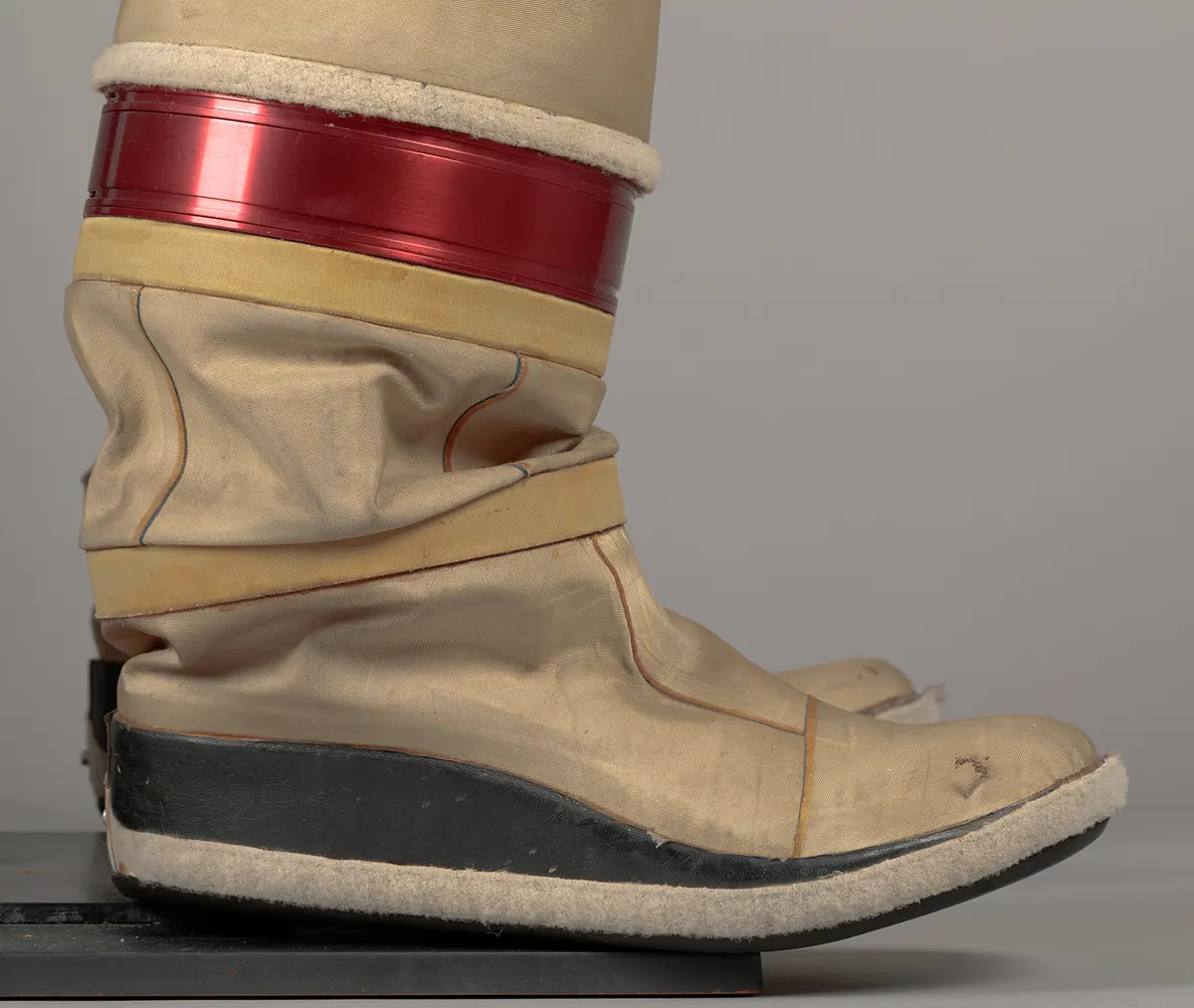 ax-3 nasa spacesuit photos