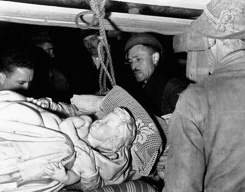Monuments Men Old Historical Photos