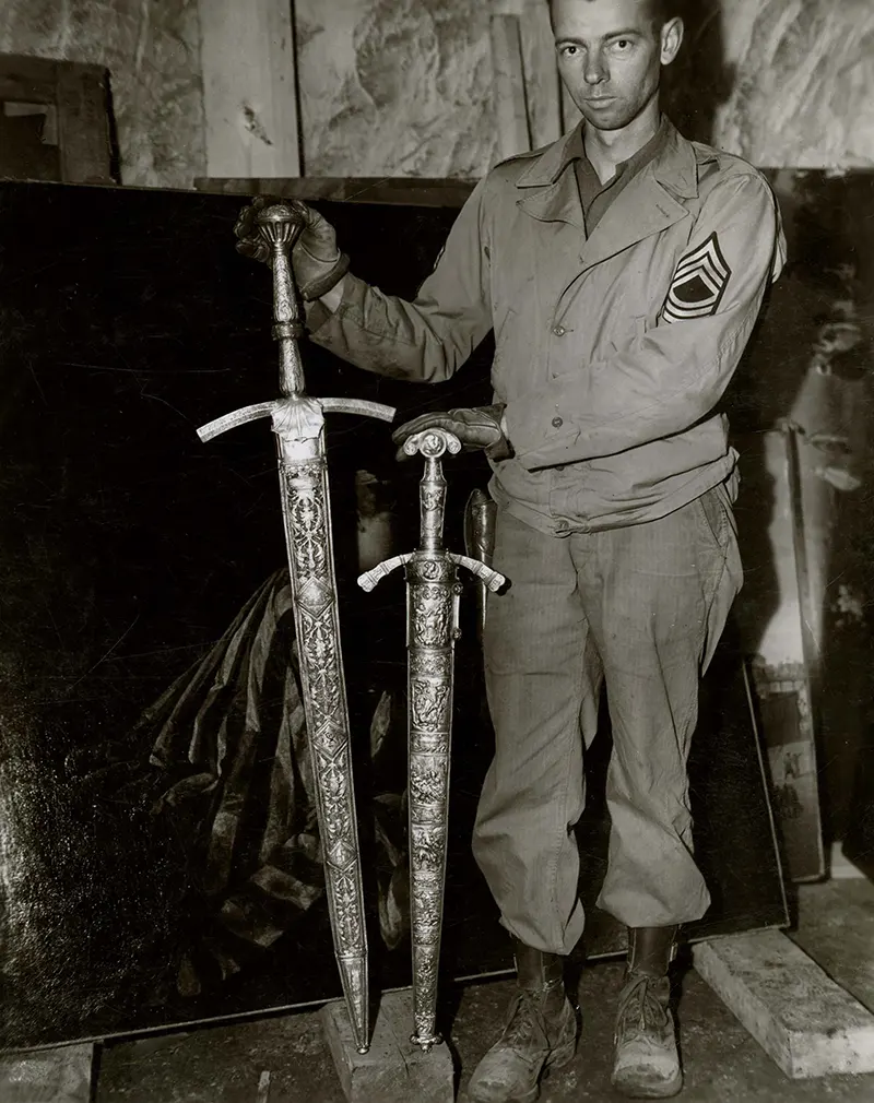 Monuments Men Old Historical Photos