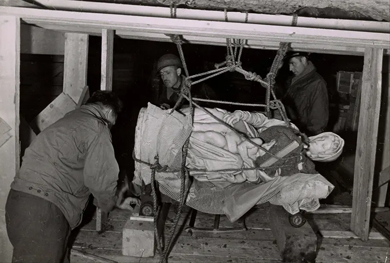 Monuments Men Old Historical Photos