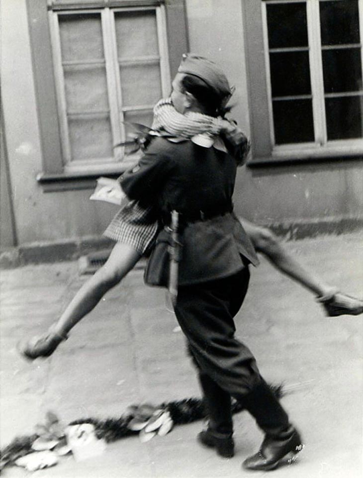Love During Wartime photos