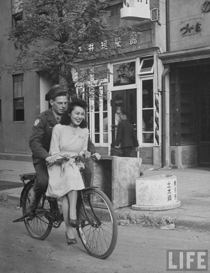 Love During Wartime photos