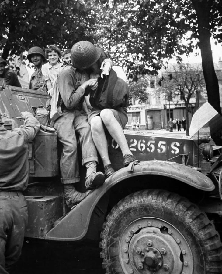 Love During Wartime photos