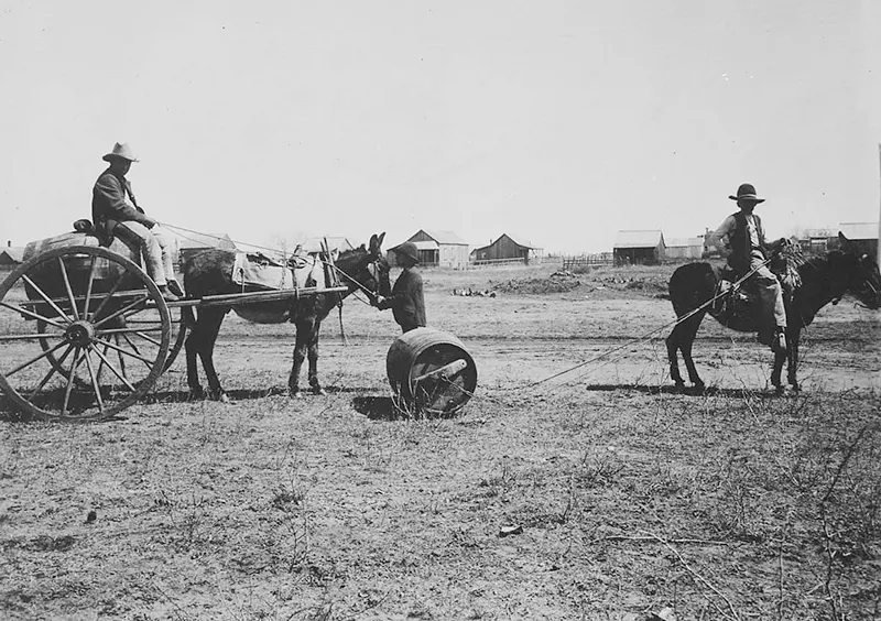American Frontier Old Photos
