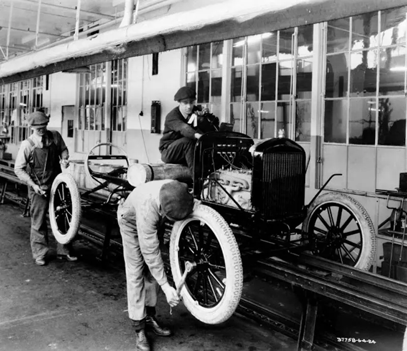 ford assembly lines vintage photos