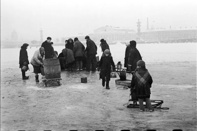  Siege of Leningrad Historical Photos