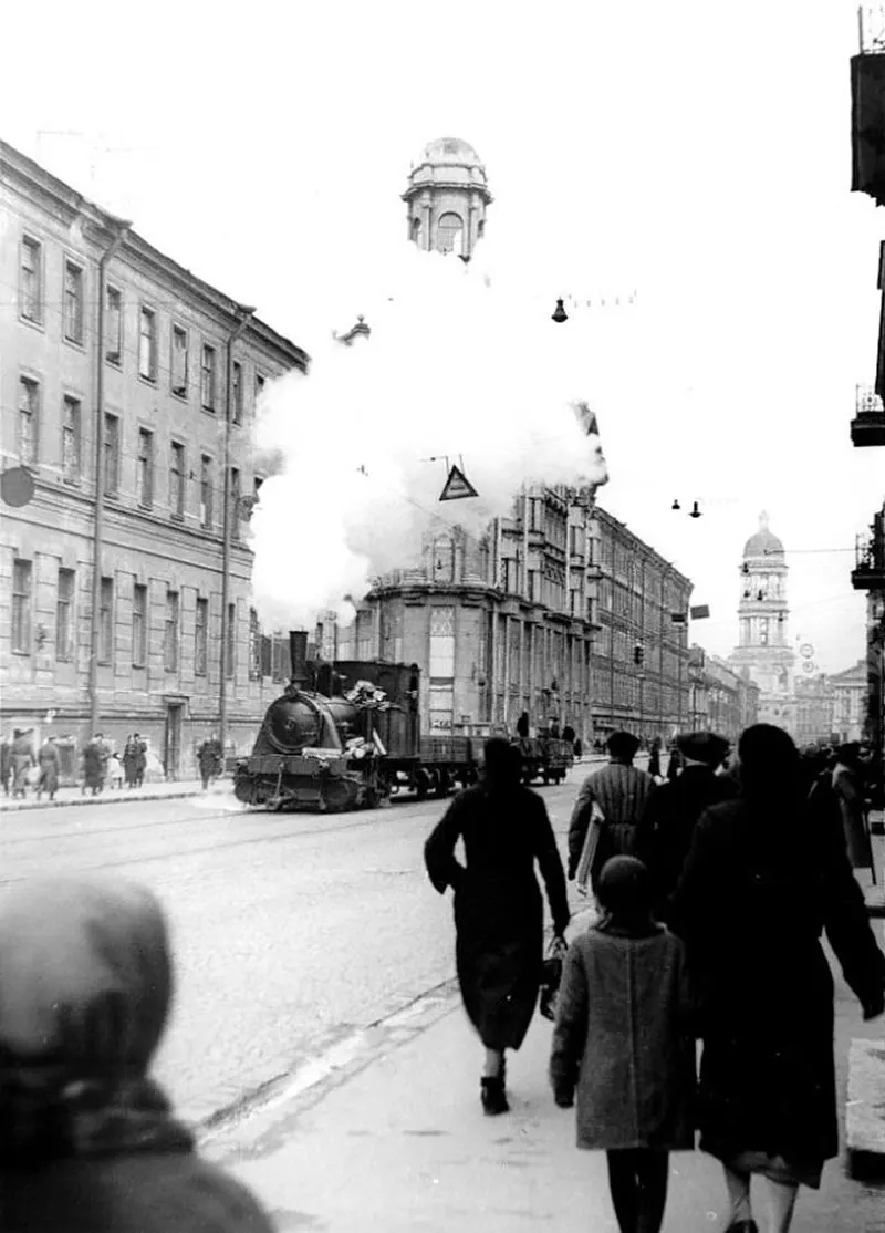  Siege of Leningrad Historical Photos