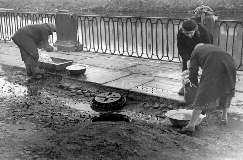  Siege of Leningrad Historical Photos