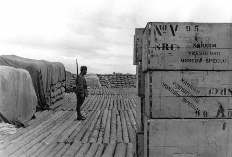  Siege of Leningrad Historical Photos