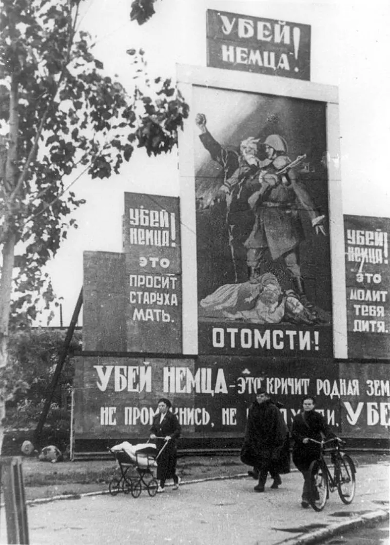  Siege of Leningrad Historical Photos