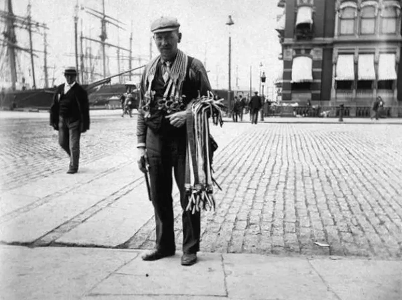vintage street life new york city