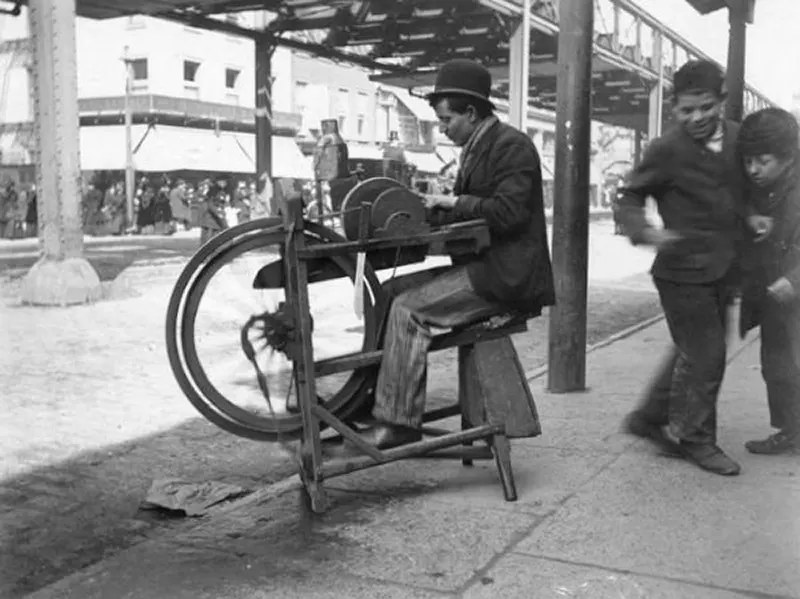 vintage street life new york city