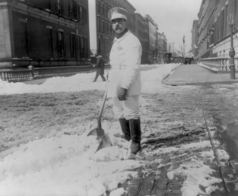 vintage street life new york city